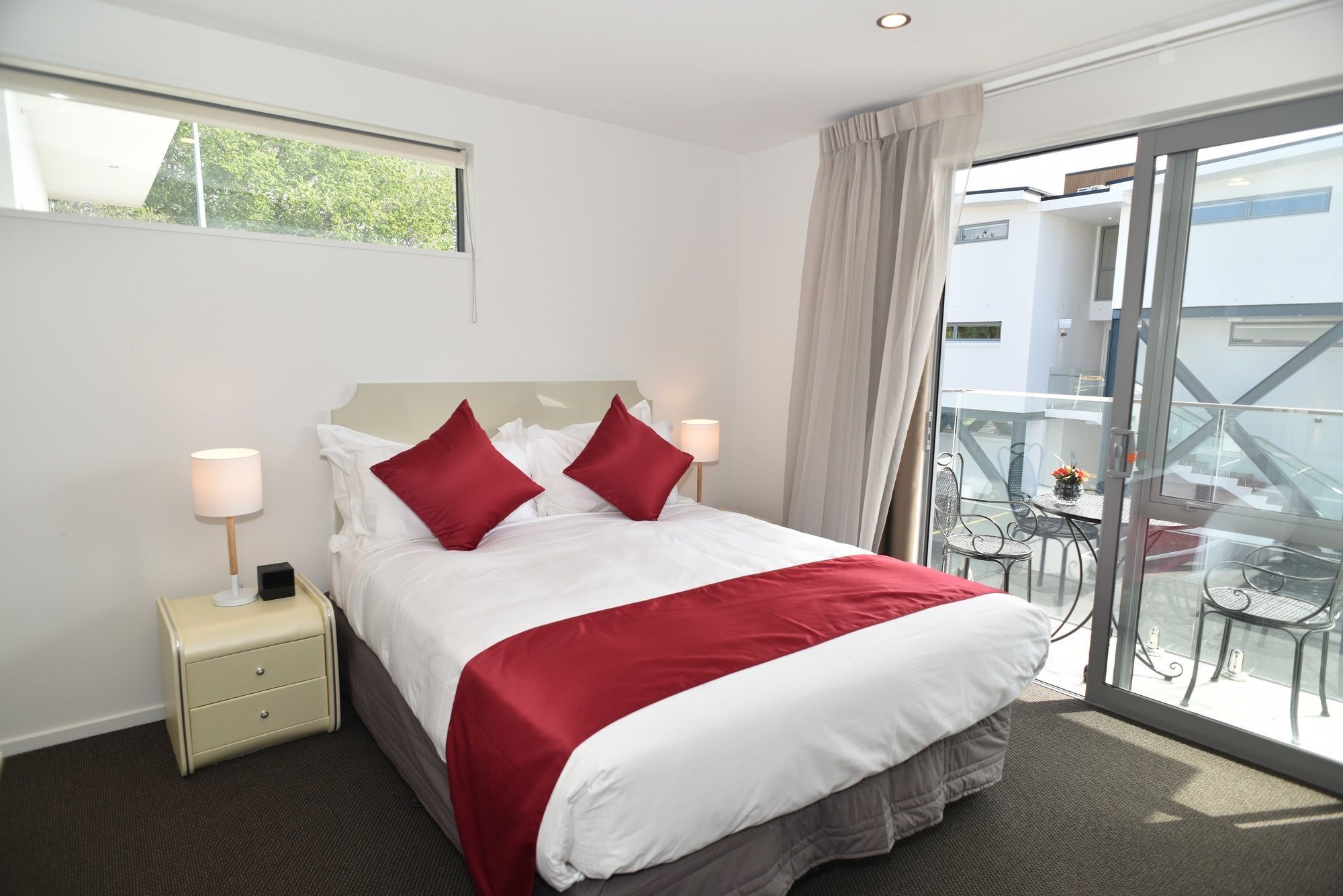 Bealey Plaza Motel Christchurch Exterior foto A bedroom at the hotel